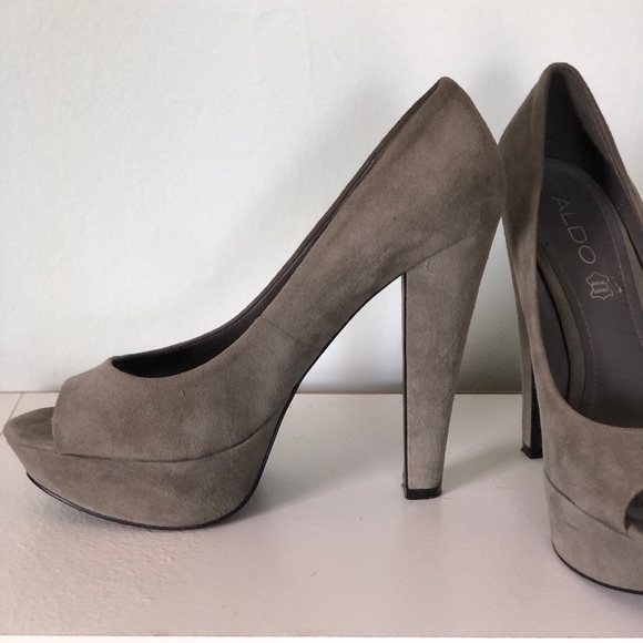 Aldo Segura Gray Suede Platform - Picture 1 of 4